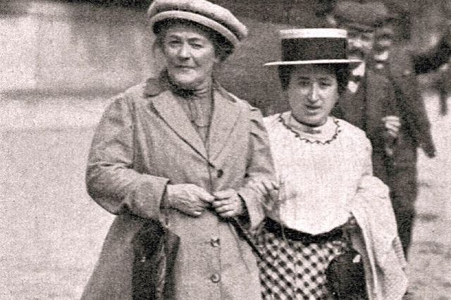 Zetkin_luxemburg 1910 Zetkin_luxemburg1910 public domain wikimedia